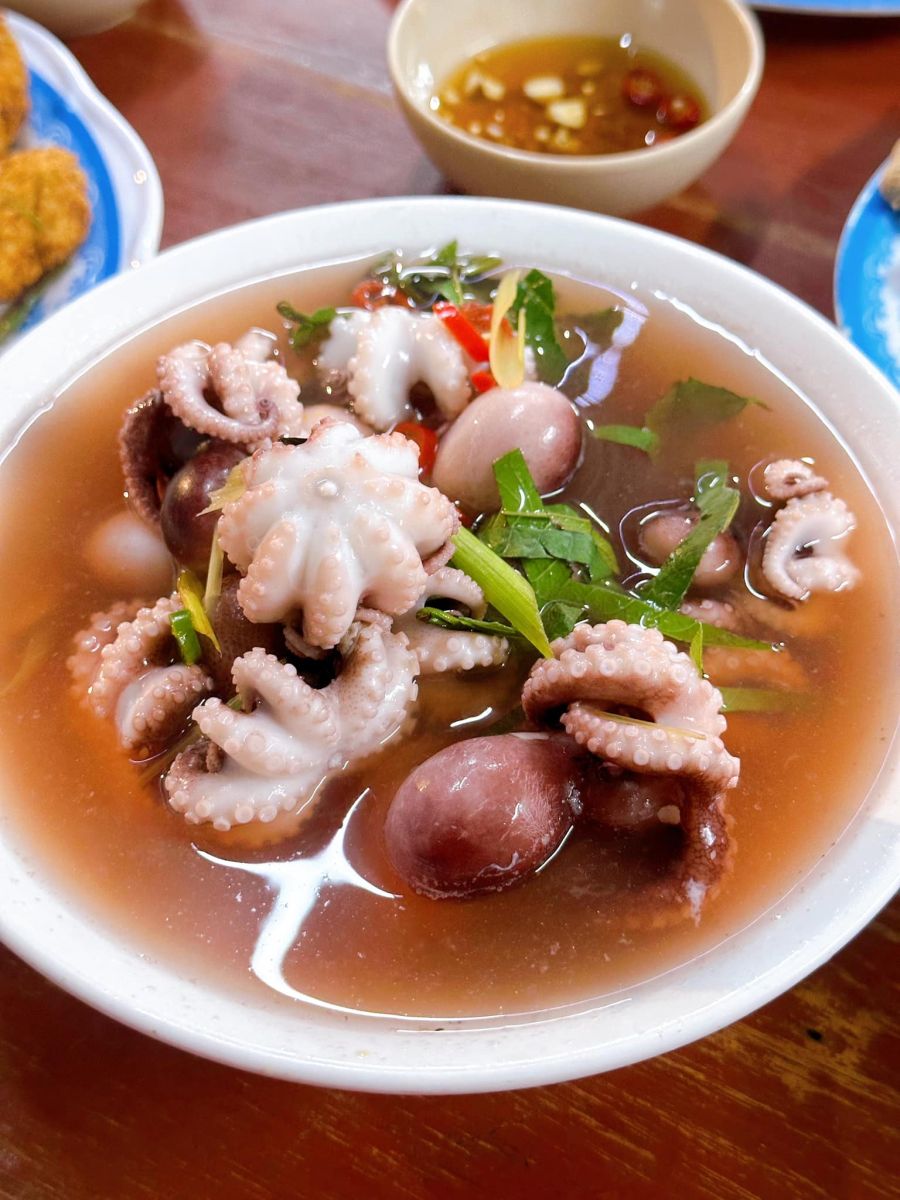 Canh Chua Ruốc Lỗ