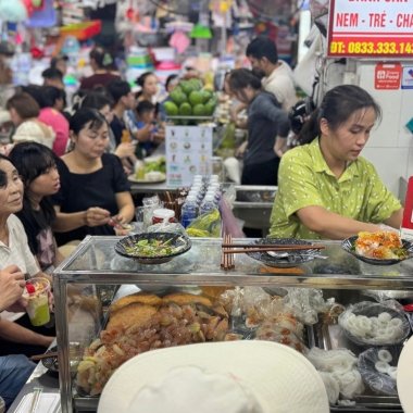 Chợ Cồn Đà Nẵng 'Thất Thủ' Dịp Lễ: Kinh Nghiệm Khám Phá Thiên Đường Ẩm Thực Miền Trung
