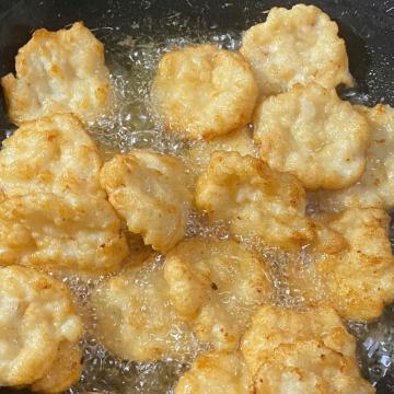 Chả Mực Hạ Long: Vì Sao Lại Là “Đệ Nhất Đặc Sản” Vùng Biển Quảng Ninh?