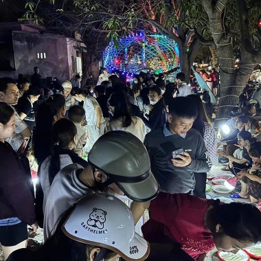 Chợ Mực Nháy Cửa Lò: Trải Nghiệm Đặc Sản Top 10 Việt Nam 'Có Một Không Hai'