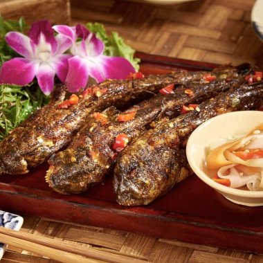 Top 3 đặc sản Cà Mau nhất định phải thử: Từ quái kiệt leo cây đến lẩu mắm rừng U Minh